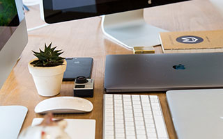 旺财28官网-雪天怕滑倒？这样走路试试